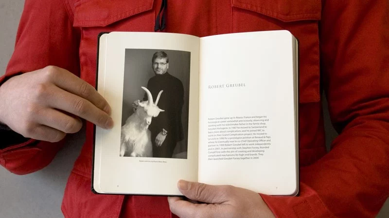Page du catalogue consacrée à Robert Greubel