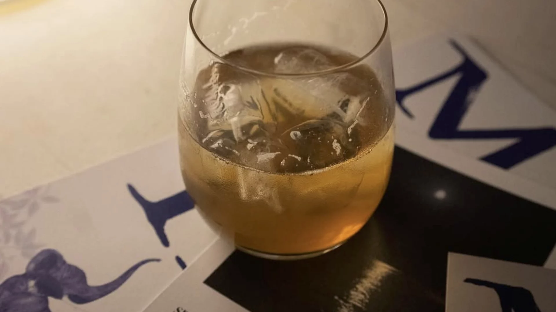 Cocktail à base de MAH sur la carte d’un bar